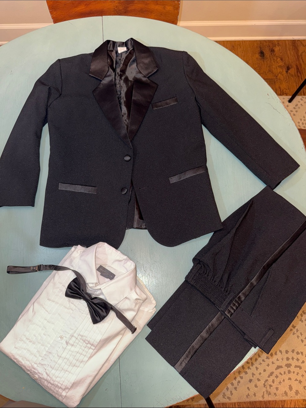 Van Heusen Boys' tuxedo 10 husky
Jacket
Pants
Shirt and bow tie